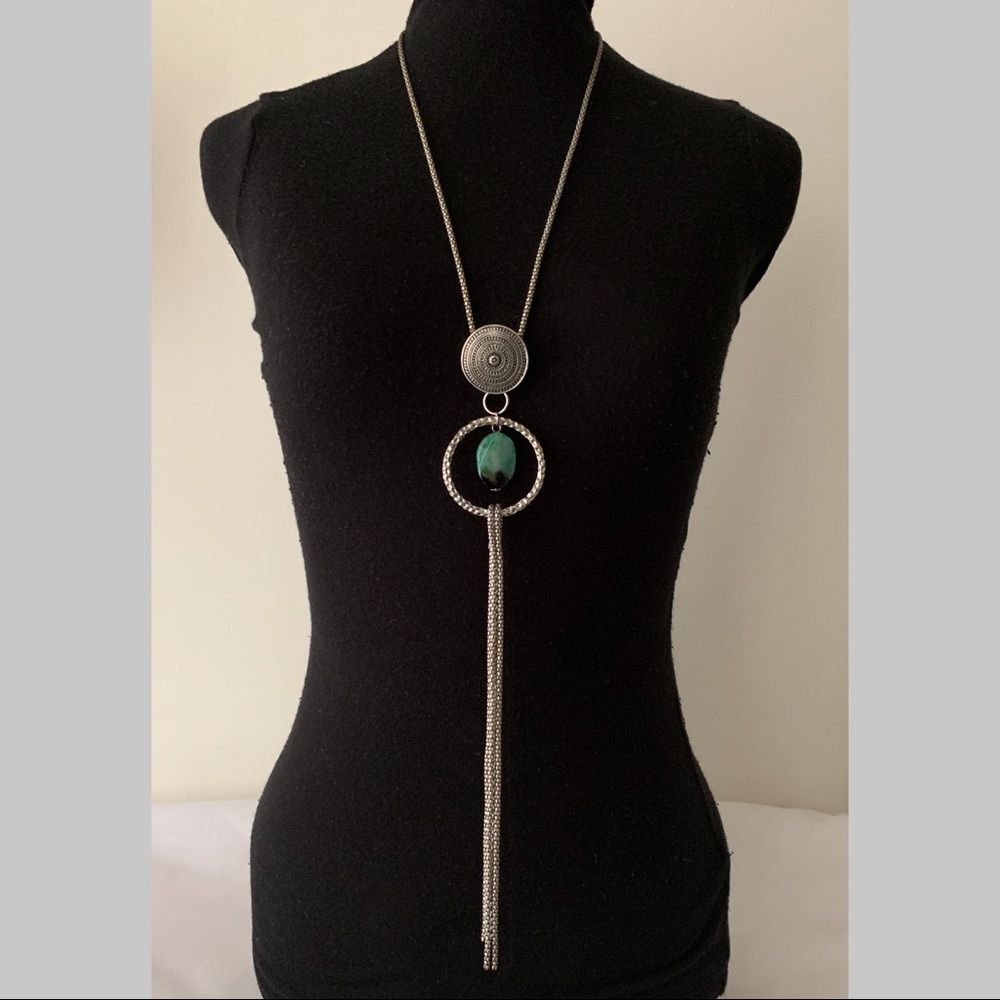 Beautiful Lariat Style Necklace
